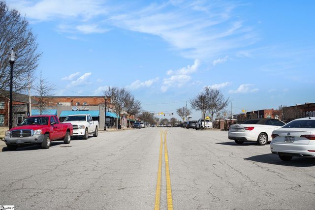 106 Wilbur Street, Easley, SC 29640