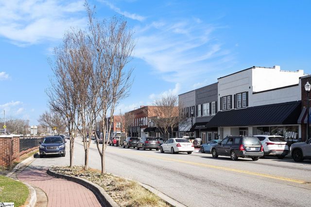 106 Wilbur Street, Easley, SC 29640