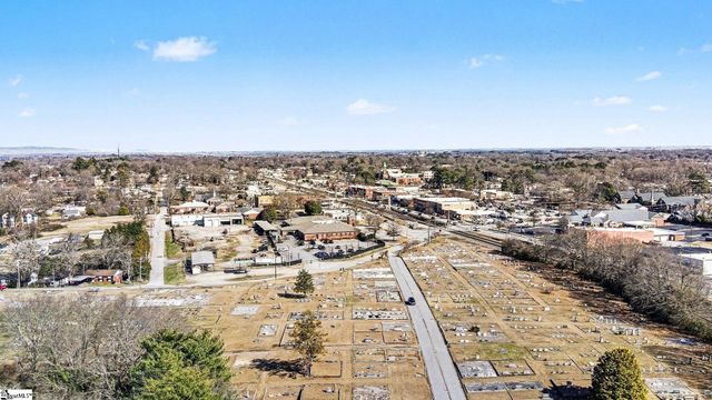 106 Wilbur Street, Easley, SC 29640