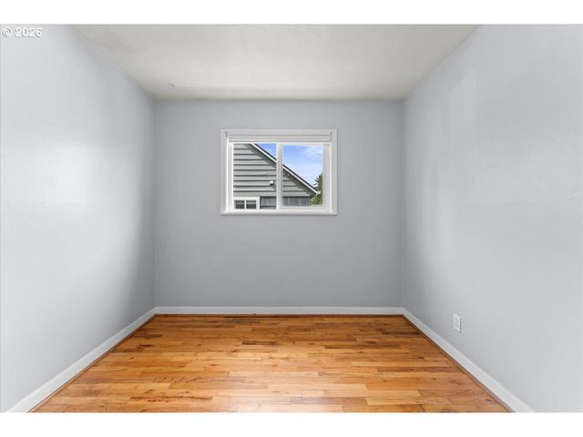 7413 Se PINE St, Portland, OR 97215