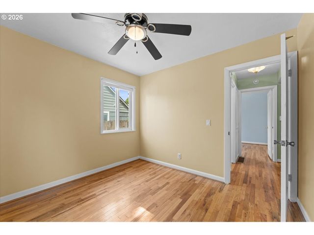7413 Se PINE St, Portland, OR 97215