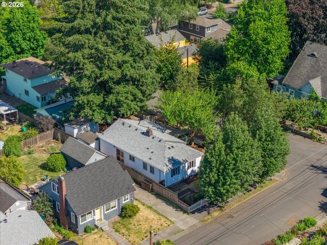 7413 Se PINE St, Portland, OR 97215