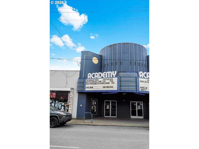 7413 Se PINE St, Portland, OR 97215