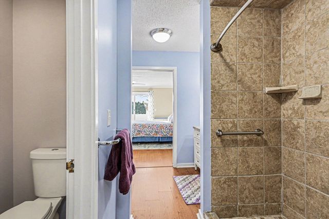 6334 Golf Lakes Court Court A, Bay City, MI 48706