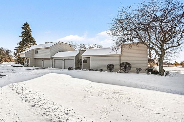 6334 Golf Lakes Court Court A, Bay City, MI 48706