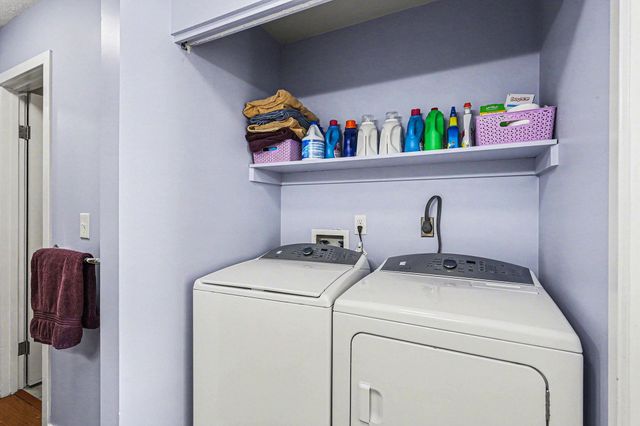 6334 Golf Lakes Court Court A, Bay City, MI 48706