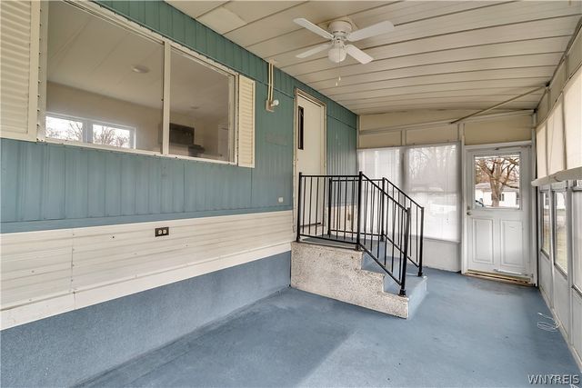 19 Lakewood Village, Shelby, NY 14103