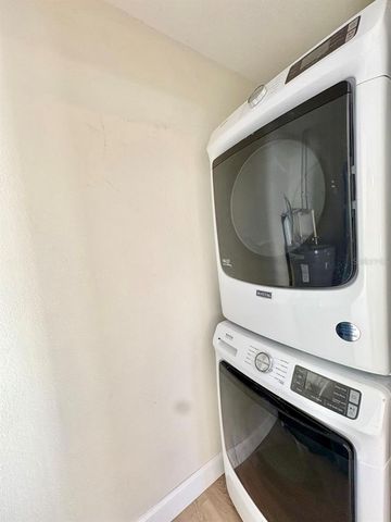 8904 N HAMNER AVENUE, Tampa, FL 33604