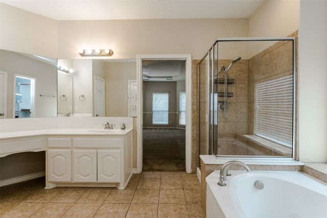 107 Pinedale Drive, Mansfield, TX 76063