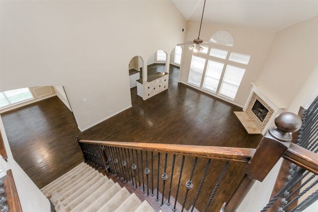 107 Pinedale Drive, Mansfield, TX 76063
