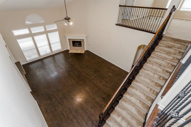 107 Pinedale Drive, Mansfield, TX 76063