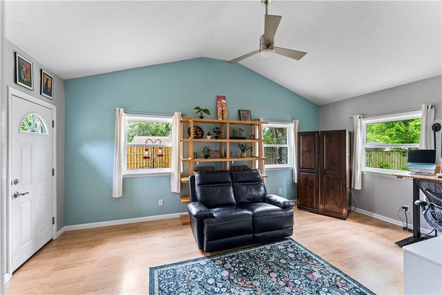 314 Crestview Drive, Bentonville, AR 72712