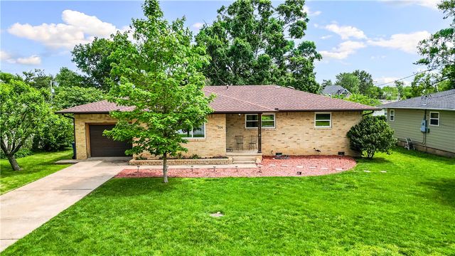 314 Crestview Drive, Bentonville, AR 72712
