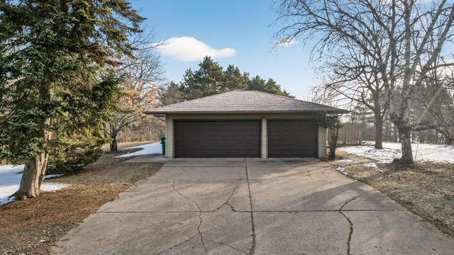 2216 Orwell Court N, Stillwater, MN 55082