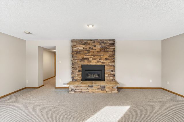 2216 Orwell Court N, Stillwater, MN 55082