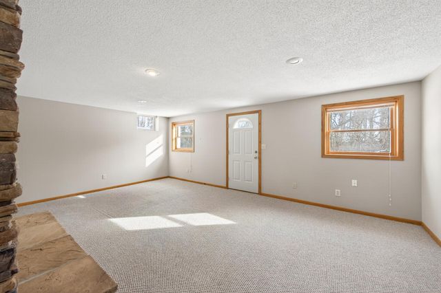 2216 Orwell Court N, Stillwater, MN 55082