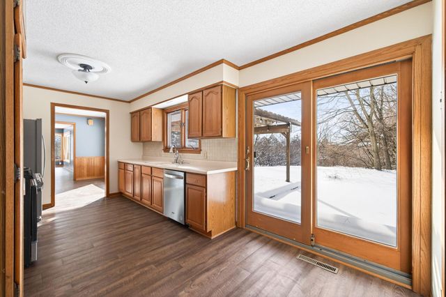 2216 Orwell Court N, Stillwater, MN 55082