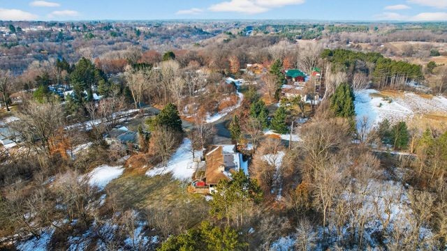 2216 Orwell Court N, Stillwater, MN 55082