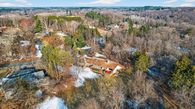 2216 Orwell Court N, Stillwater, MN 55082