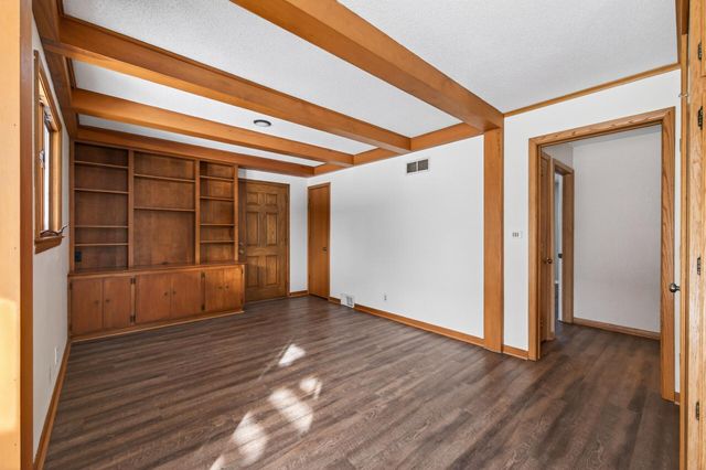 2216 Orwell Court N, Stillwater, MN 55082