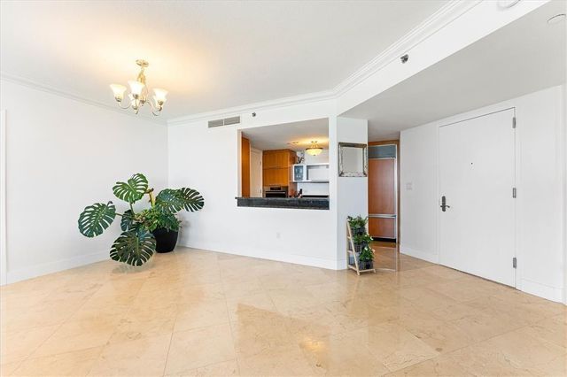 17201 Collins Avenue 805, Sunny Isles Beach, FL 33160