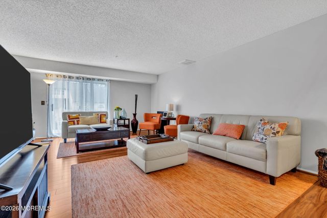 4107 Norma Place, Toms River, NJ 08755