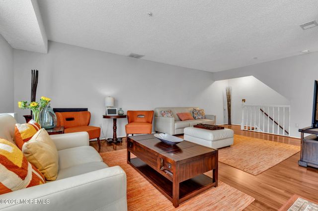 4107 Norma Place, Toms River, NJ 08755