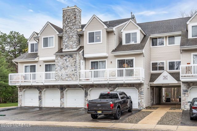 4107 Norma Place, Toms River, NJ 08755