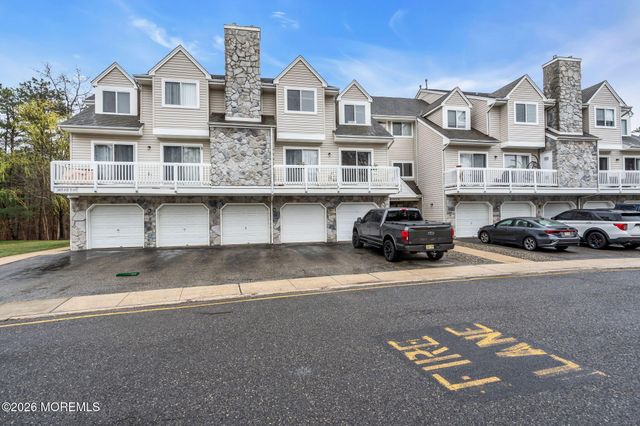 4107 Norma Place, Toms River, NJ 08755