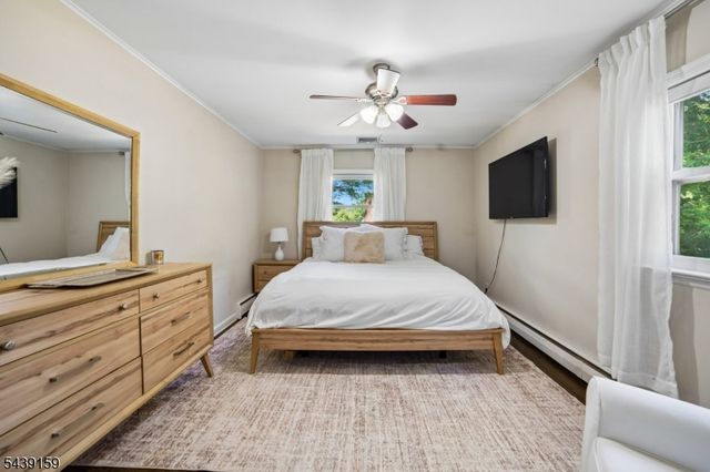 74 Minnehaha Blvd, Oakland Boro, NJ 07436