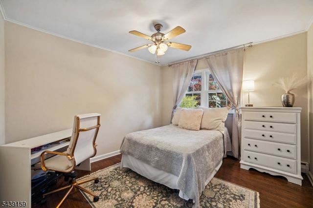 74 Minnehaha Blvd, Oakland Boro, NJ 07436