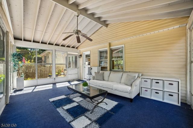 74 Minnehaha Blvd, Oakland Boro, NJ 07436