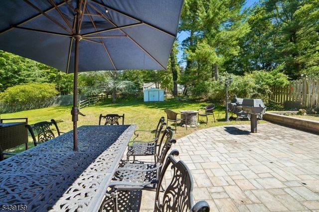 74 Minnehaha Blvd, Oakland Boro, NJ 07436