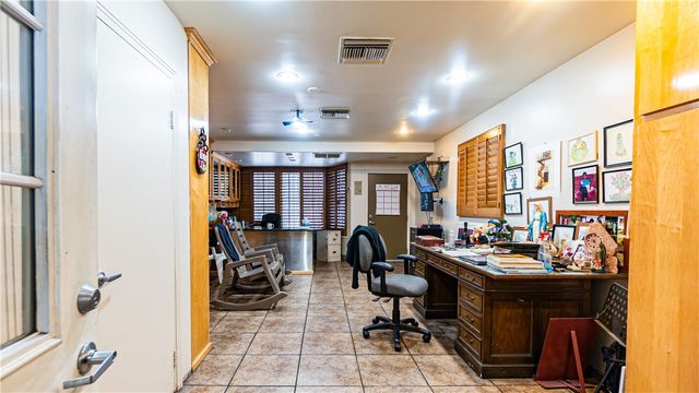4656 Floral, Los Angeles, CA 90022