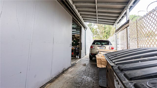 4656 Floral, Los Angeles, CA 90022