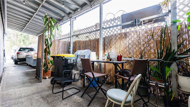4656 Floral, Los Angeles, CA 90022