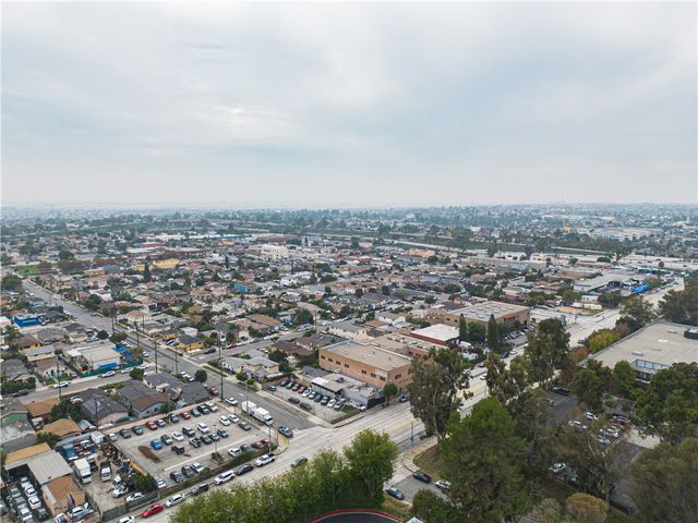 4656 Floral, Los Angeles, CA 90022