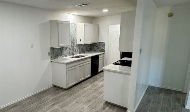 6507 Central Avenue, North Richland Hills, TX 76182