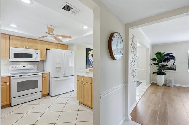 4208 ROXANE BOULEVARD 95, Sarasota, FL 34235