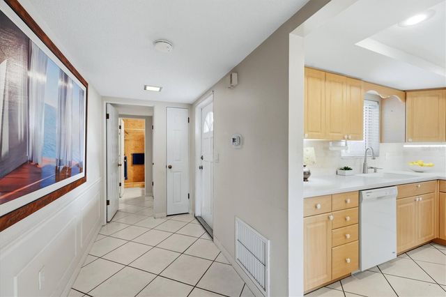4208 ROXANE BOULEVARD 95, Sarasota, FL 34235