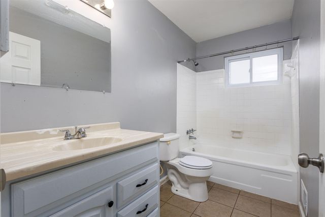 13679 Sidonie Avenue, Warren, MI 48089