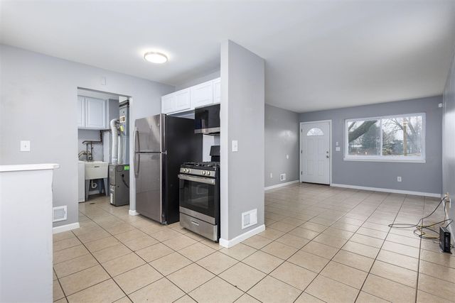 13679 Sidonie Avenue, Warren, MI 48089