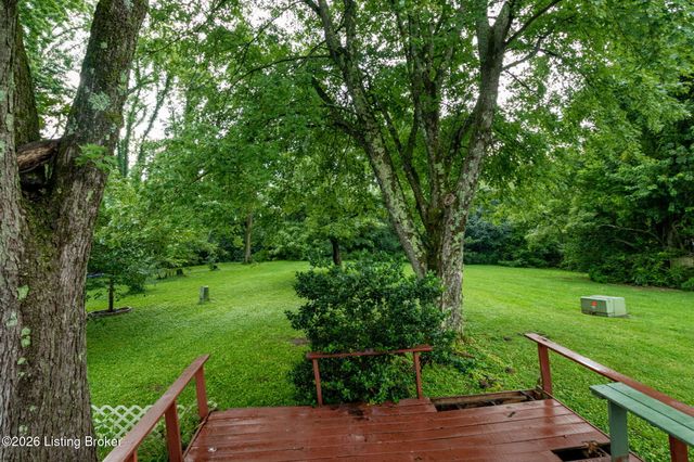 4510 Shenandoah Dr, Louisville, KY 40241
