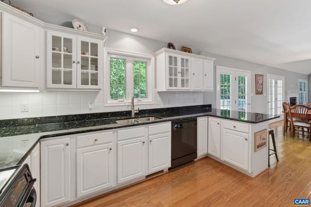 8 ROCKWOOD LN, Palmyra, VA 22963