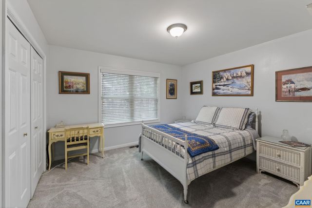 8 ROCKWOOD LN, Palmyra, VA 22963