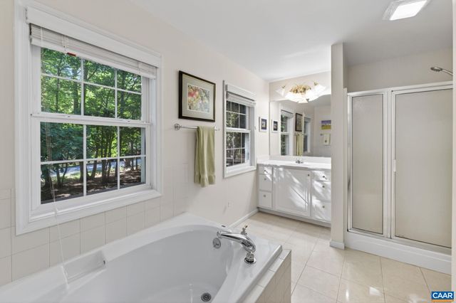 8 ROCKWOOD LN, Palmyra, VA 22963