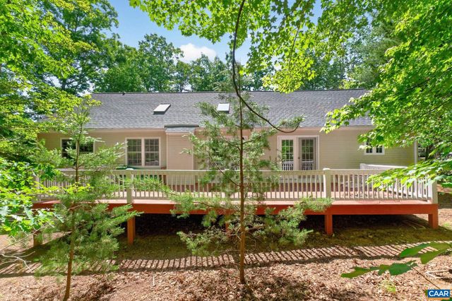 8 ROCKWOOD LN, Palmyra, VA 22963