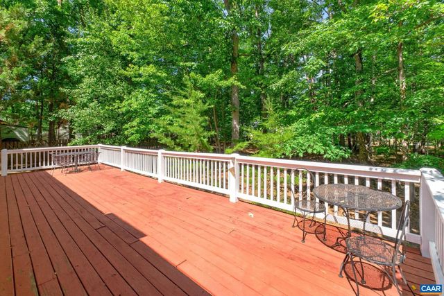 8 ROCKWOOD LN, Palmyra, VA 22963