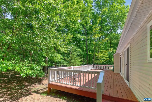 8 ROCKWOOD LN, Palmyra, VA 22963