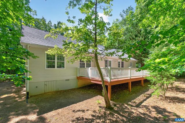 8 ROCKWOOD LN, Palmyra, VA 22963